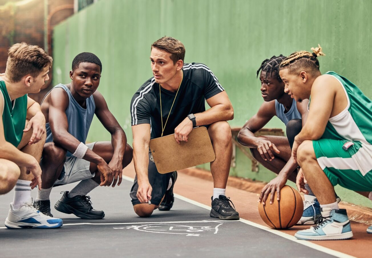 Basketball,Strategy,,Team,Sports,And,Coach,Talking,To,Usa,Sport