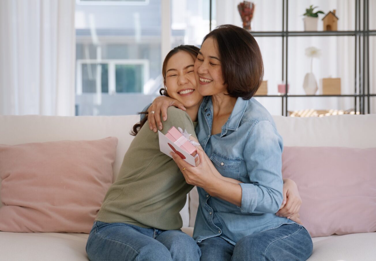 May,Mother's,Day,Young,Adult,Grown,Up,Child,Cuddle,Hug