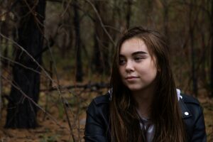 girl contemplating self harm