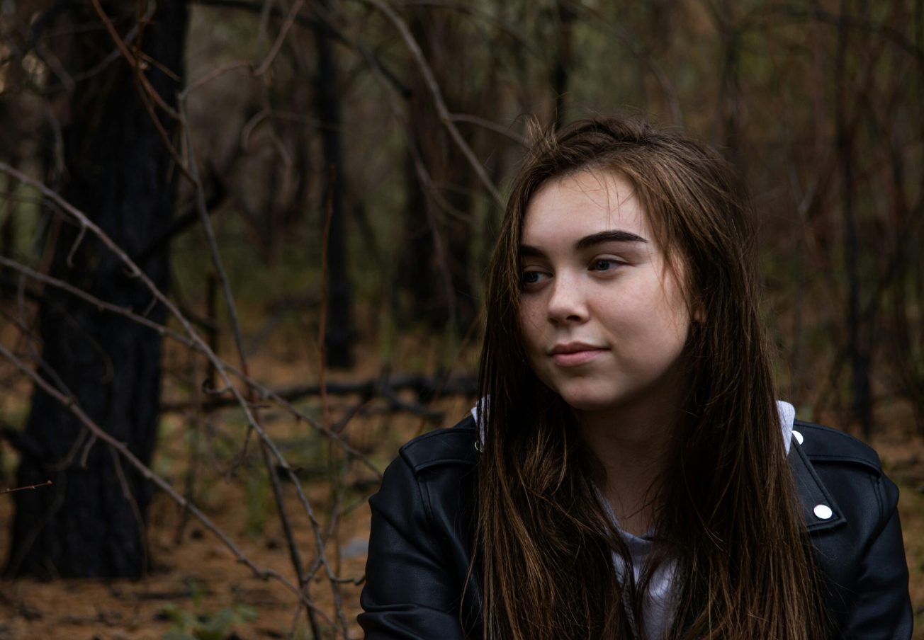 girl contemplating self harm
